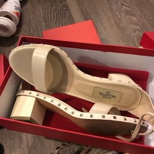 🔥Valentino sandals with heels fits  size 36.5
